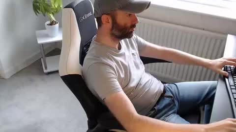 Snapshot of the_sensual_masturwait chatting on September 14, 7:32 am the_sensual_masturwait online show from September 14, 7:32 am