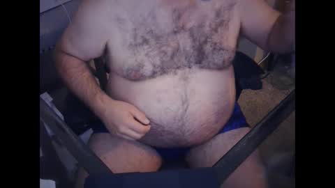 Snapshot of thebearking69 chatting on October 3, 2:05 am The Bear King online show from October 3, 2:05 am