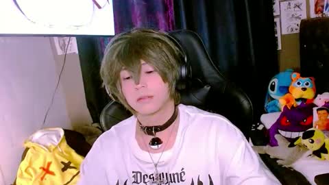 thebluesky_18 online show from June 6, 12:33 pm