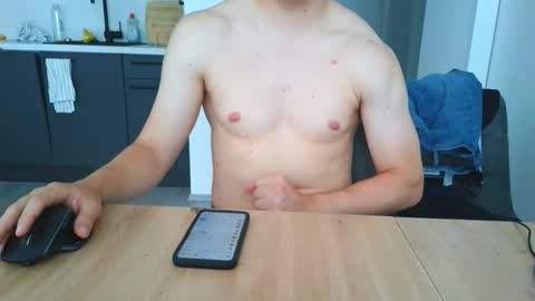thecuteguy144949 online show from June 6, 10:32 am