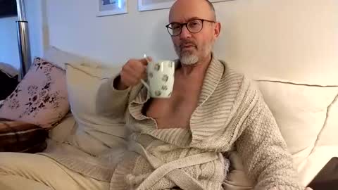 Snapshot of thedeardaddy chatting on January 26, 3:58 pm Venice man online show from January 26, 3:58 pm