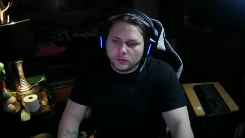 Snapshot of thedemonlord93 chatting on December 14, 8:23 am thedemonlord93 online show from December 14, 8:23 am