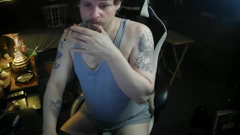 Snapshot of thedemonlord93 chatting on September 21, 4:51 pm thedemonlord93 online show from September 21, 4:51 pm