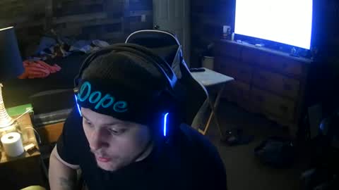 Snapshot of thedemonlord93 chatting on December 13, 10:51 am thedemonlord93 online show from December 13, 10:51 am