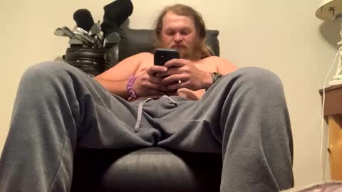 thedude715981 online show from January 1, 6:15 am