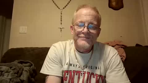 Snapshot of thee_lone_boner chatting on October 6, 9:41 pm Alpha online show from October 6, 9:41 pm