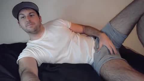 Theetwohander online show from March 19, 2:48 am