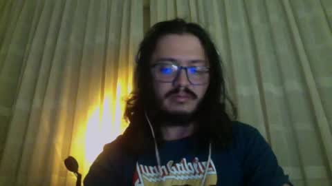 Snapshot of theguitarmistery chatting on February 18, 6:59 am theguitarmistery online show from February 18, 6:59 am