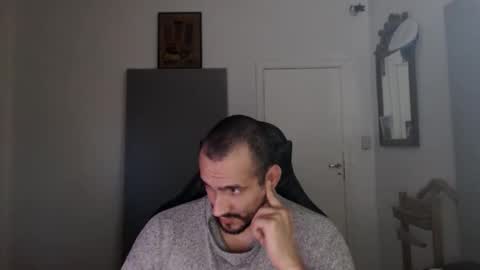 KINGOFPAINS online show from October 31, 1:51 am