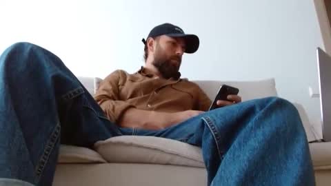 TheMonarchGoat online show from December 4, 11:06 am