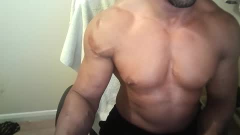 Snapshot of themusclefactory chatting on September 21, 8:53 pm TheMuscleFactory online show from September 21, 8:53 pm