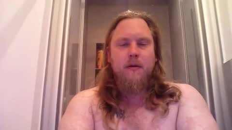 Snapshot of thenewdude1992 chatting on October 23, 9:18 pm thenewdude1992 online show from October 23, 9:18 pm