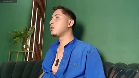 Theo  online show from December 6, 3:30 am