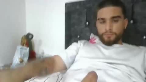 theprettyboy690 online show from April 5, 1:46 am