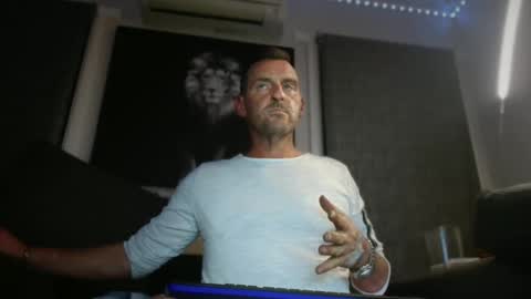 Snapshot of therealkurva4u chatting on January 16, 5:55 pm therealkurva4u online show from January 16, 5:55 pm