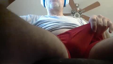 Snapshot of thereisnospoon1970 chatting on January 18, 8:30 pm Neo online show from January 18, 8:30 pm