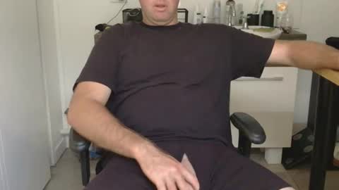 Theuncutaussie online show from February 20, 11:06 pm