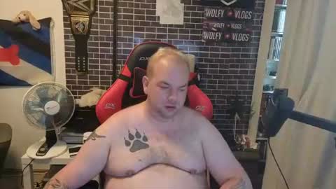 PupWolfy online show from June 11, 2:59 pm