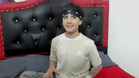 thiago_divine_anki online show from October 18, 10:26 pm