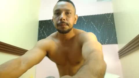 Snapshot of thiago_summers chatting on October 21, 5:27 pm Thiago Summers online show from October 21, 5:27 pm