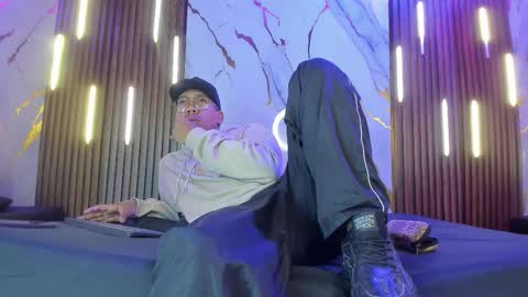 ThiagoBerry online show from February 4, 10:32 am