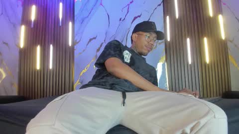 ThiagoBerry online show from February 2, 11:07 am