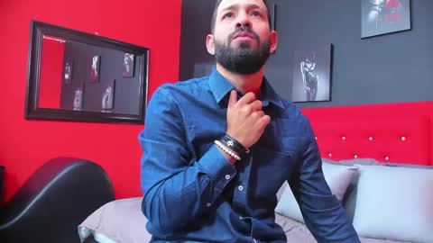 Thia Gomez online show from March 8, 12:28 pm