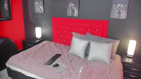 Thia Gomez online show from March 10, 12:28 pm