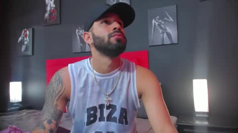 Thia Gomez online show from October 10, 1:38 pm