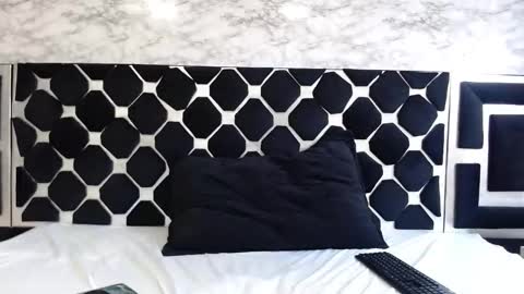 Thiago   online show from March 19, 5:49 pm