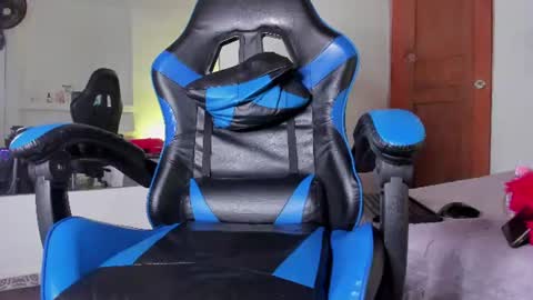 thiagosexy005 online show from June 27, 5:21 am