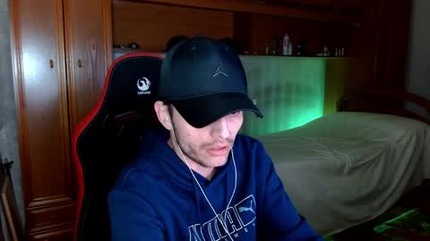 Latino 8.5 inches online show from April 24, 10:34 pm