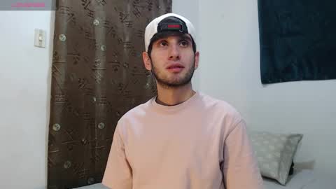 Thiiago online show from December 15, 8:50 pm