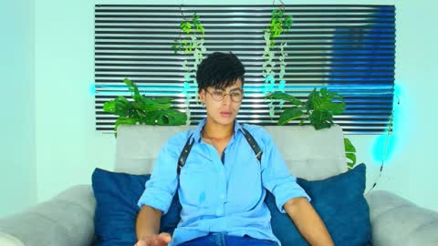 Thiago Saenzz online show from February 2, 1:30 pm