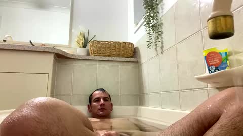 newaussie online show from February 7, 11:34 am