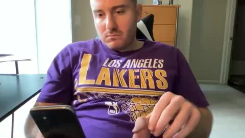 Snapshot of thisbigjewishdick chatting on February 7, 7:49 pm This Big Jewish Dick online show from February 7, 7:49 pm