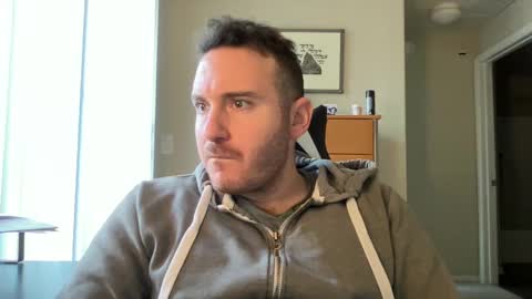 Snapshot of thisbigjewishdick chatting on February 11, 9:35 pm This Big Jewish Dick online show from February 11, 9:35 pm