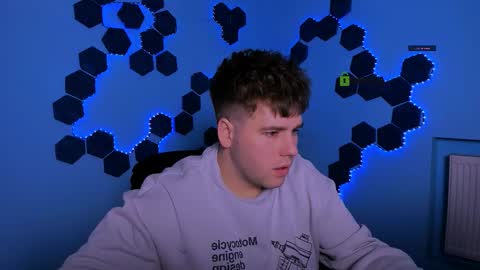 Thomas online show from February 21, 9:43 am