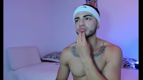 Thomas online show from October 1, 2:59 am