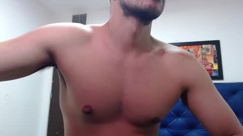 Snapshot of thomas_neuman chatting on February 7, 8:20 pm Thomas online show from February 7, 8:20 pm