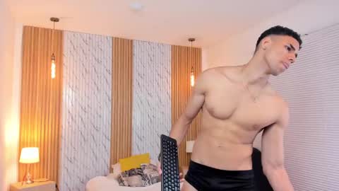 Thomas online show from February 16, 5:37 pm