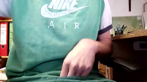 Snapshot of thomas_xt chatting on October 14, 6:59 pm thomas_xt online show from October 14, 6:59 pm