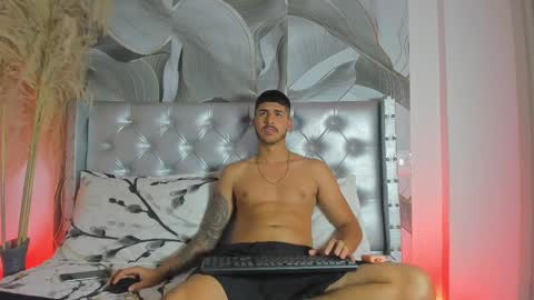 thomas online show from September 19, 7:13 pm