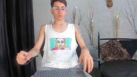 ThomasJones   online show from February 22, 11:35 am