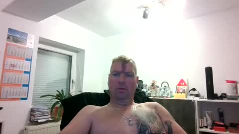 thomsen1478 online show from June 19, 7:36 am