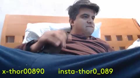 Snapshot of thor0200 chatting on December 3, 4:50 pm thor0200 online show from December 3, 4:50 pm