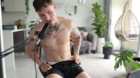 Sebastian online show from February 27, 3:59 pm