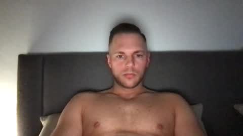 Snapshot of thorhh1991 chatting on January 16, 3:35 pm thorhh1991 online show from January 16, 3:35 pm