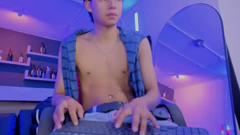   online show from May 28, 3:48 am