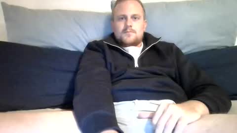 Snapshot of timothy__sf chatting on September 27, 12:19 am Tim online show from September 27, 12:19 am